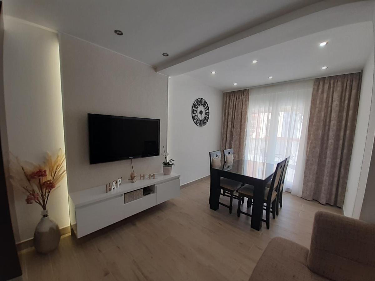 Apartment Lucky With Jacuzzi Trogir Eksteriør bilde
