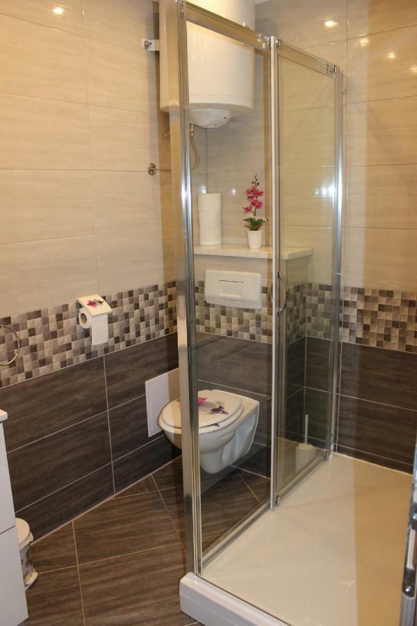 Apartment Lucky With Jacuzzi Trogir Eksteriør bilde
