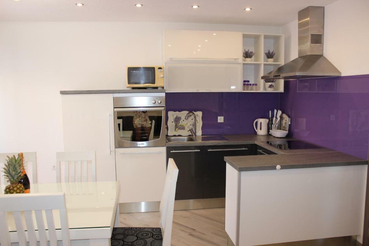 Apartment Lucky With Jacuzzi Trogir Eksteriør bilde