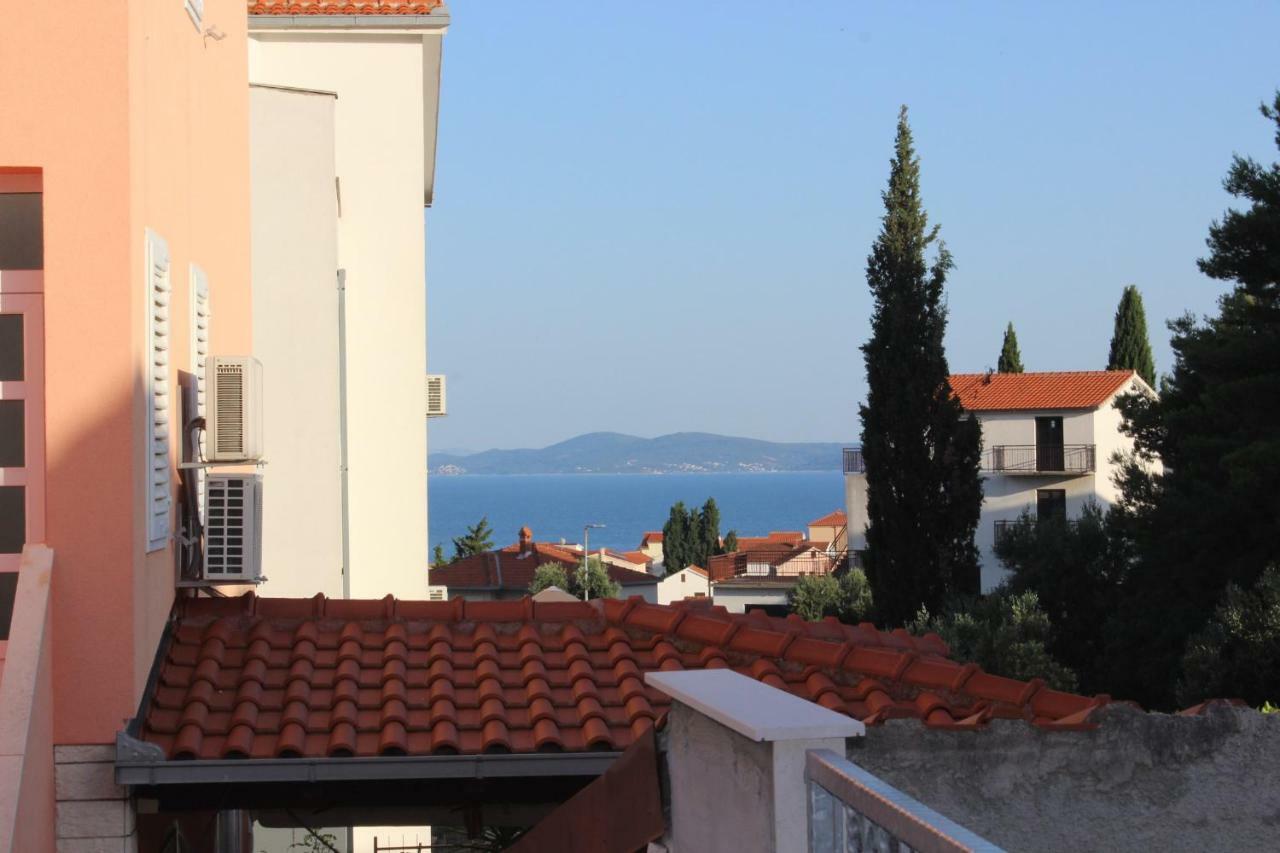 Apartment Lucky With Jacuzzi Trogir Eksteriør bilde